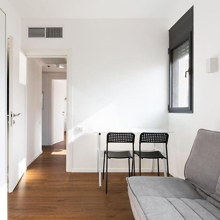 Elegant Apartment W Balcony & Mamad In Heart Of Tel Aviv By Sea N' Rent Bagian luar foto