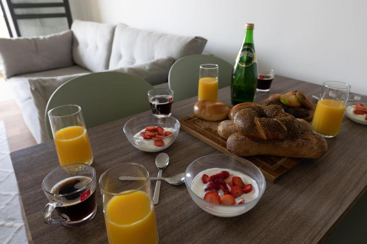 Elegant Apartment W Balcony & Mamad In Heart Of Tel Aviv By Sea N' Rent Bagian luar foto